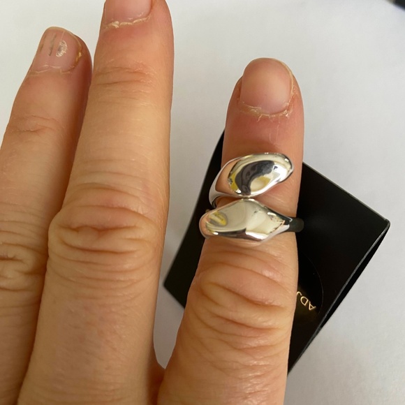 Silver Ring - Picture 2 of 6